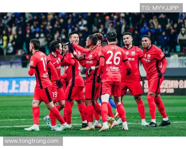 杭州足球队的速度之美：探寻他们在赛场上的迅猛表现与战术运用