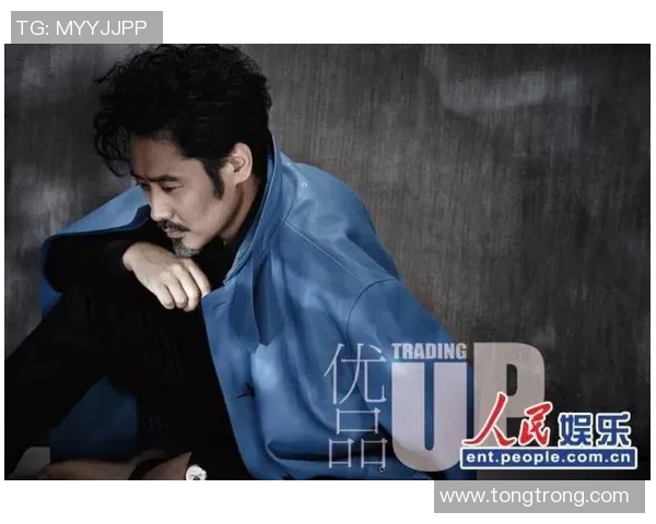 足球明星深情头像男展现魅力与激情的完美瞬间 足球明星深情头像男展现魅力与激情的完美瞬间